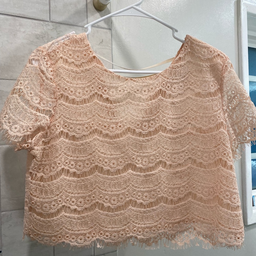 HYFVE Boxy laced blouse